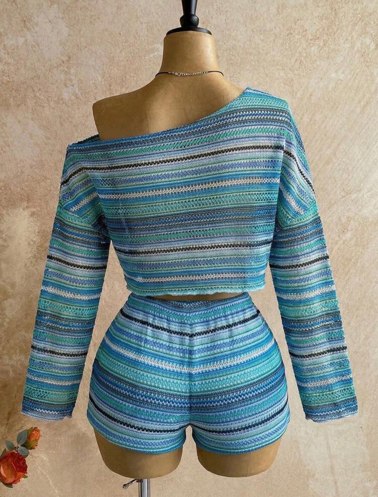 Cropped Top And Shorts 2 Pieces Set