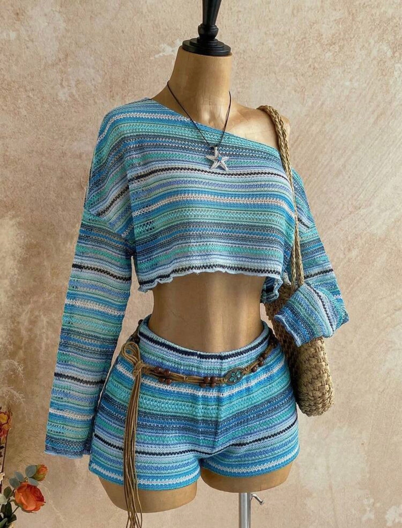 Cropped Top And Shorts 2 Pieces Set