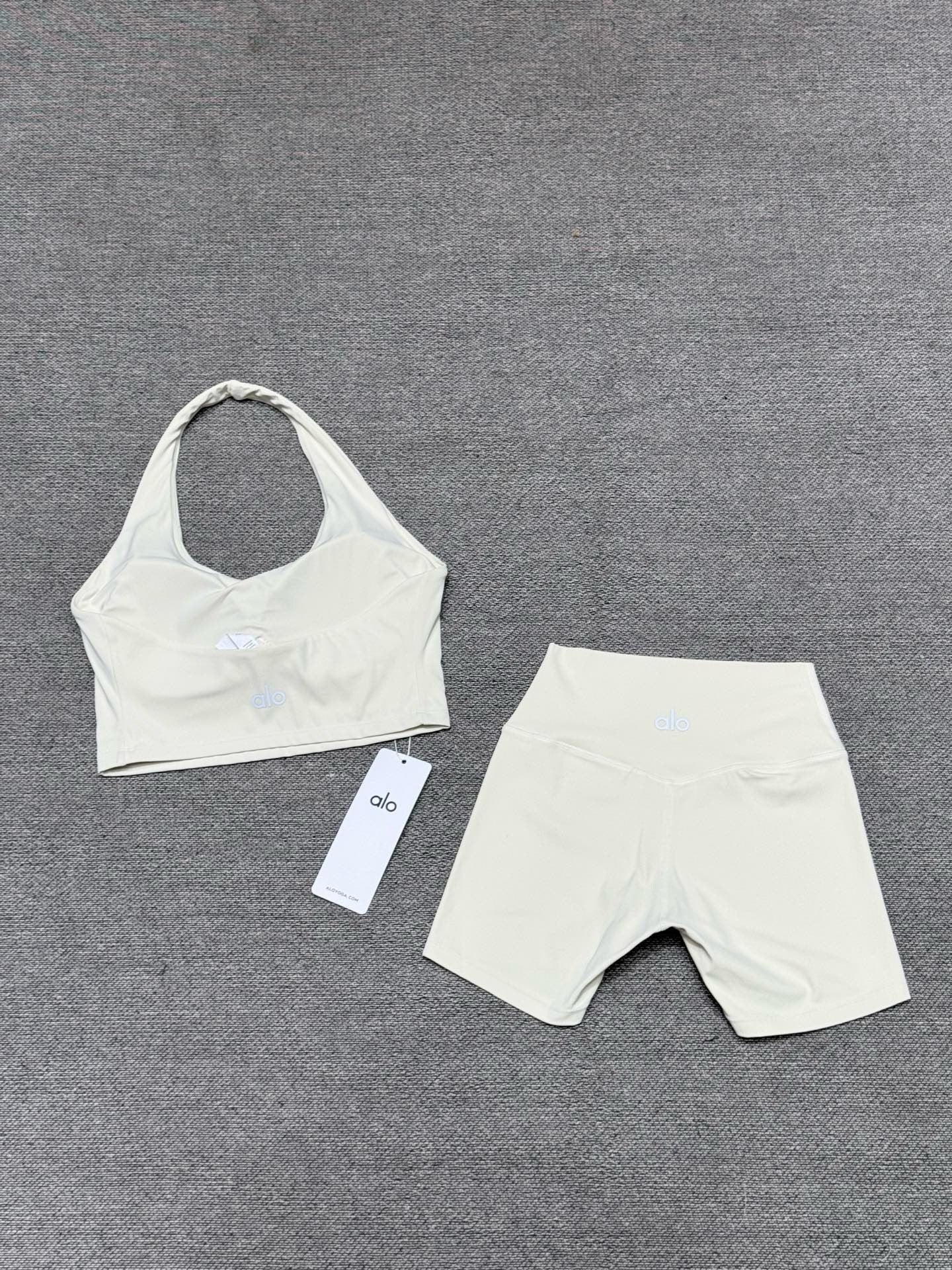 Cream alo 2 piece set