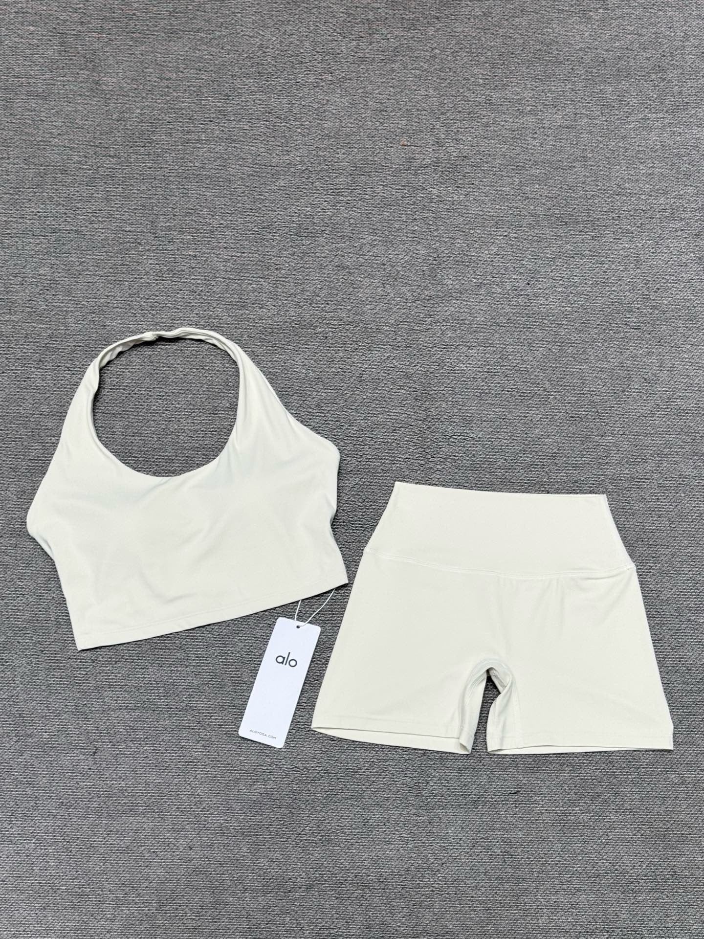 Cream alo 2 piece set